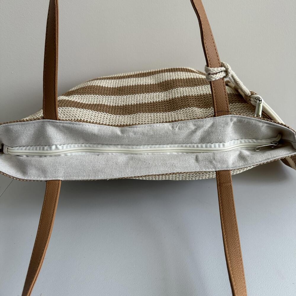 Hadley Wren Mira Tote Bag Beige Stripe Colorway Zipper Top & Bonus Wristlet NEW - Picture 7 of 12